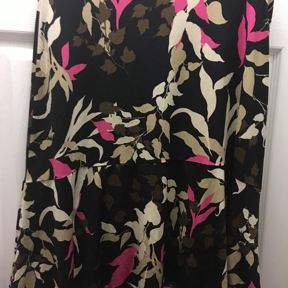 Ladies skirt - Picture 1 of 1